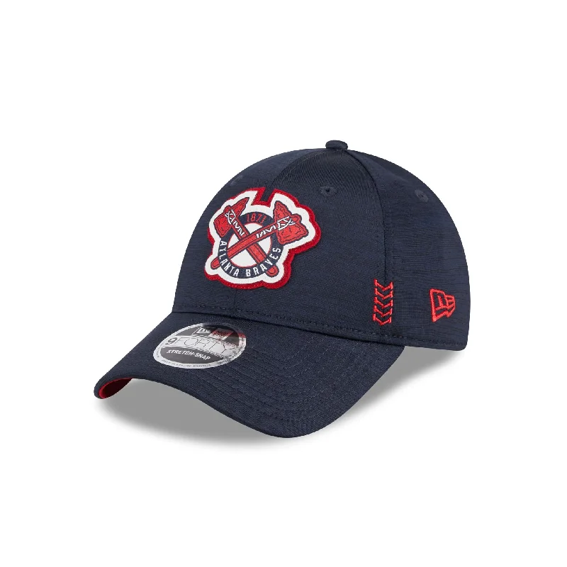 Atlanta Braves 2024 Clubhouse 9FORTY Stretch-Snap Hat