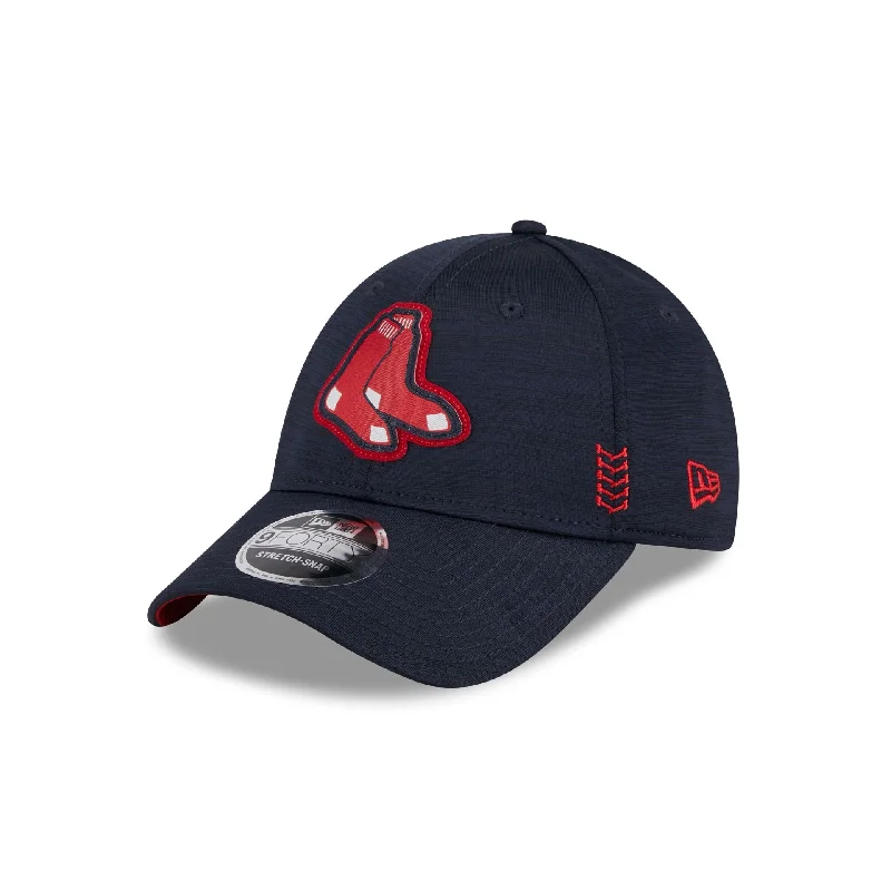 Boston Red Sox 2024 Clubhouse 9FORTY Stretch-Snap Hat