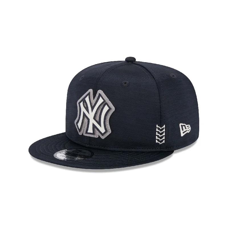 New York Yankees 2024 Clubhouse 9FIFTY Snapback Hat